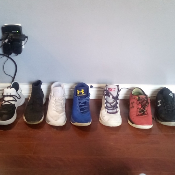 Shoes - Picture 2 of 10